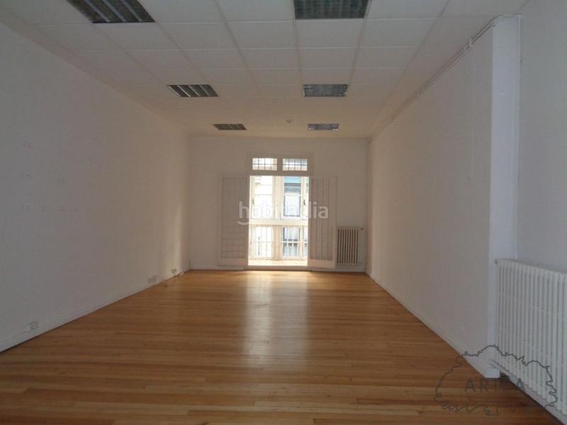 Foto f20f5613-23aa-4481-85a4-7ef47202ca4d. Location bureau avec chauffage dans Casco Viejo Bilbao