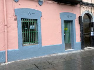 Local commercial en Murrieta kalea 21. Ponemos a la venta local comercial de 16 m , para reformar en l