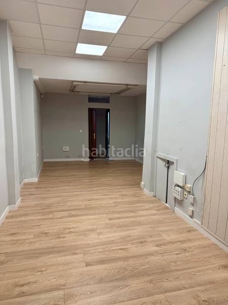 Foto c21fa359-7915-484f-96d6-8b74fdf5f9b4. Lloguer local comercial a Centro Barakaldo