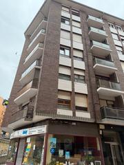 Pis  Juan de garay kalea 34. Piso en la calle juan de garay,70 metros, se distribuyen en tres