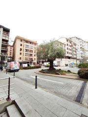 Pis  Zubiaurre kalea. Oportunidad en el centro de ermua 3 habitaciones reformado exter