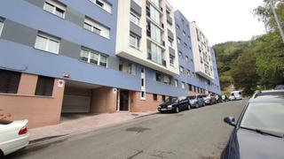 Pis  Artegieta kalea. Se vende piso vpo en eibar; luminoso, soleado y con todas las co