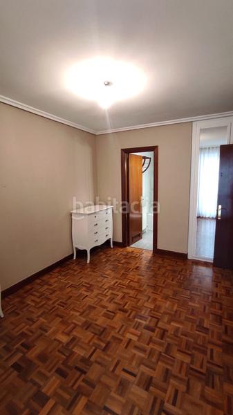 Foto 53e42224-a45b-4e30-ba46-07eba2e900b6. Pis a Ermua