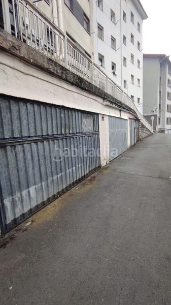 Foto 4be89dea-fc4d-4fab-a355-91471079b559. Aparcament cotxe a Eibar