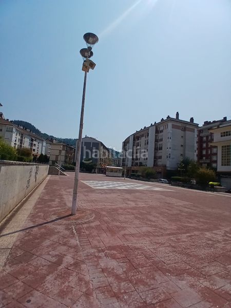 Foto c842a5b3-addd-4042-9271-dd604d41cb22. Pis a Ermua