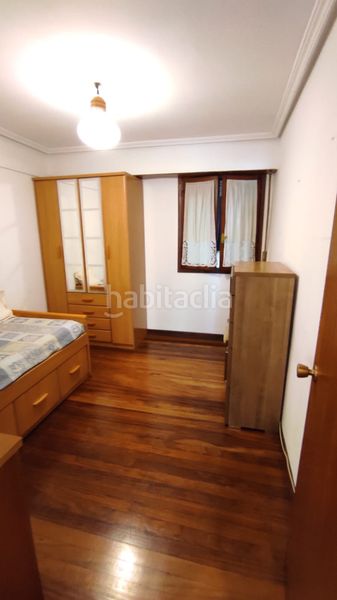 Foto 117cb58b-b119-475d-ac68-4fa2a1611922. Pis a Ermua
