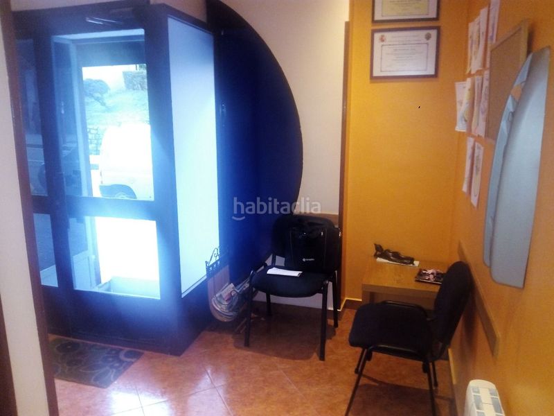 Foto 0ed16ba2-b354-4046-b7b3-a8261fa65738. Locale commerciale con riscaldamento in Ermua
