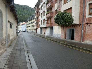 Local commercial  N/a