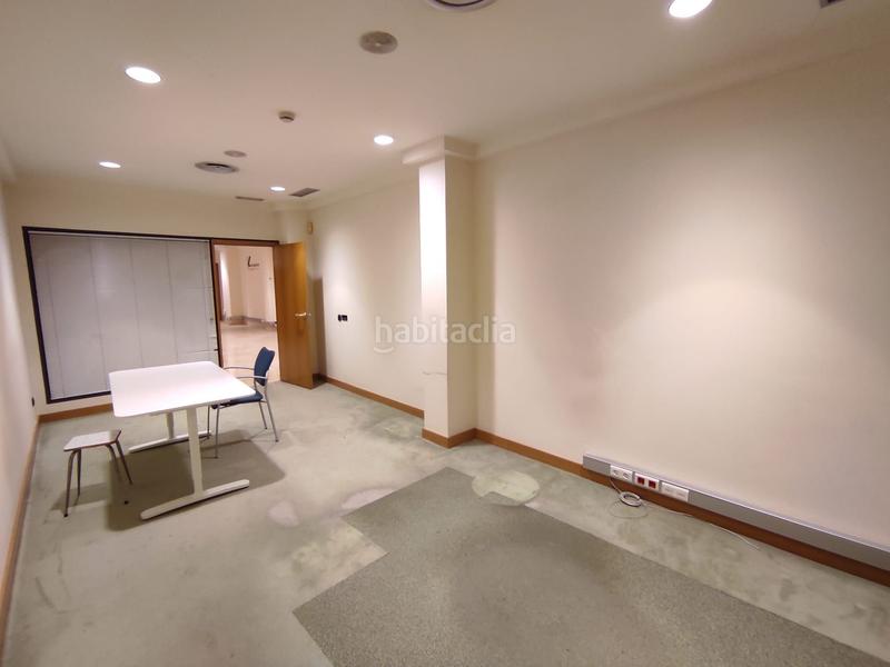 Foto 500bb9cf-dcdd-4056-aa61-8c10c54a5fda. Lloguer local comercial amb calefacció a Ermua