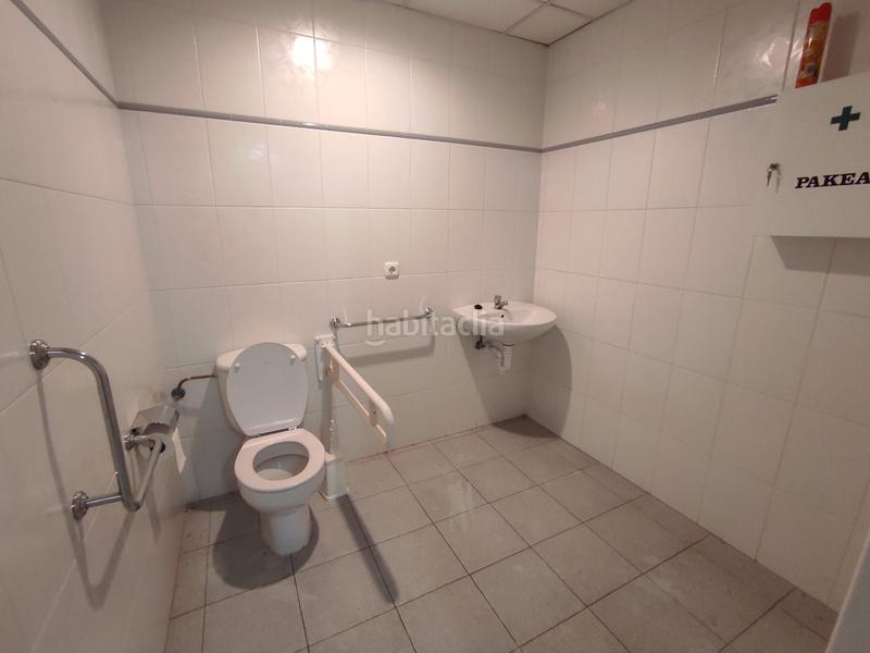 Foto 9dfa8ea8-9735-4cd0-95be-065a311b2b78. Lloguer local comercial amb calefacció a Ermua