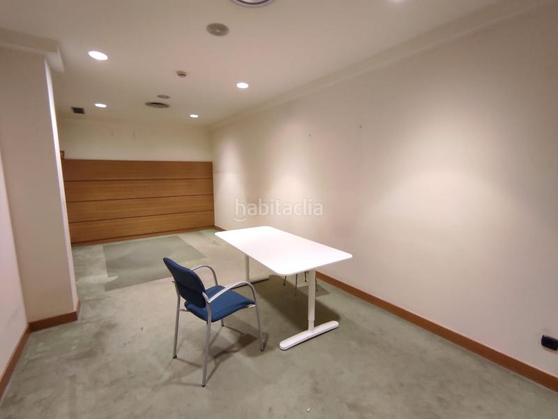 Foto ae92e309-4b69-48cb-8156-cdbb6a454d8e. Lloguer local comercial amb calefacció a Ermua