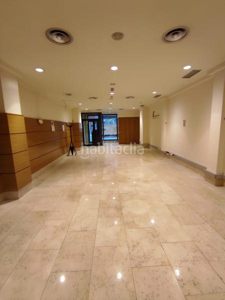 Foto b19bd76a-e826-4d70-89e5-2dea6d9d039c. Lloguer local comercial amb calefacció a Ermua