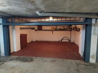Parking voiture  Urkizu pasealekua ibilbidea