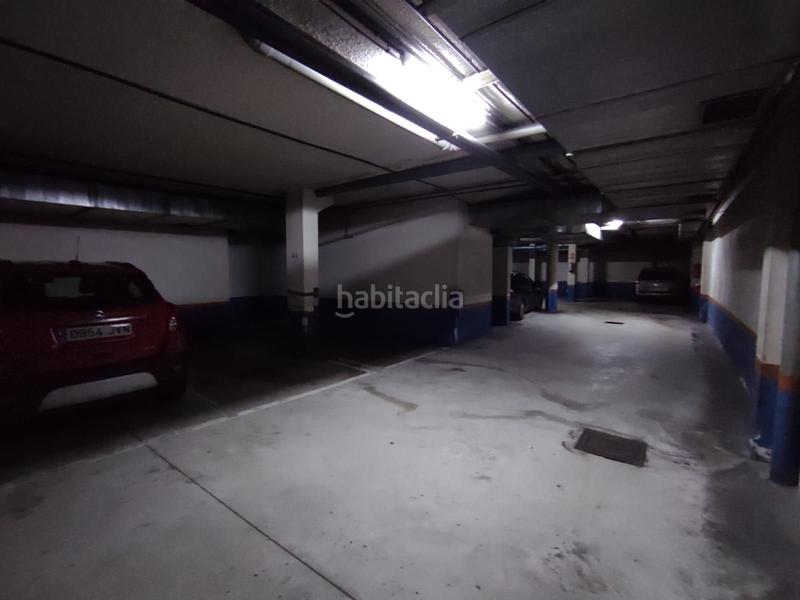 Foto f664c843-ebaa-403b-825b-cff5fb3a7b6a. Aparcament cotxe a Ermua