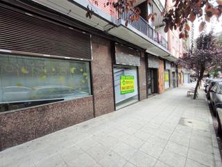 Local commercial à N/A