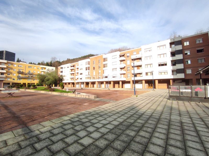 Foto e7d2c73f-9673-499e-a69a-f515bdb2b9ea. Flat with heating in Ermua