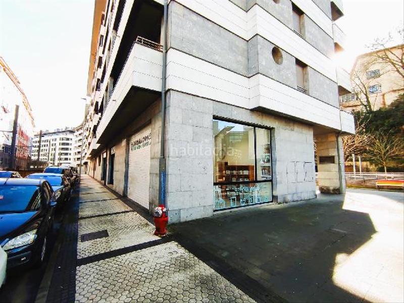 Foto 75f16e40-9e37-447f-8ee2-0bdb8cd270e4. Lloguer local comercial a Eibar