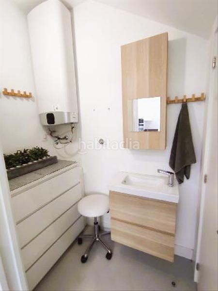 Foto b190fdf8-ccce-4298-acbf-3d1a33af1d84. Lloguer local comercial a Eibar