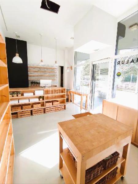 Foto bd4ca9e4-1929-4dc0-8ff1-d07c64463c94. Lloguer local comercial a Eibar