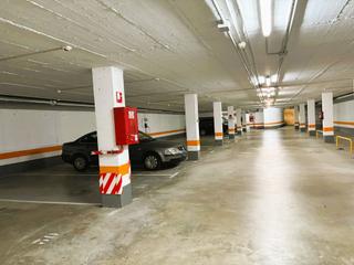 Aparcament cotxe  Ego-gain kalea. Zona centro de eibar. a la venta garaje abierto, de raya, junto
