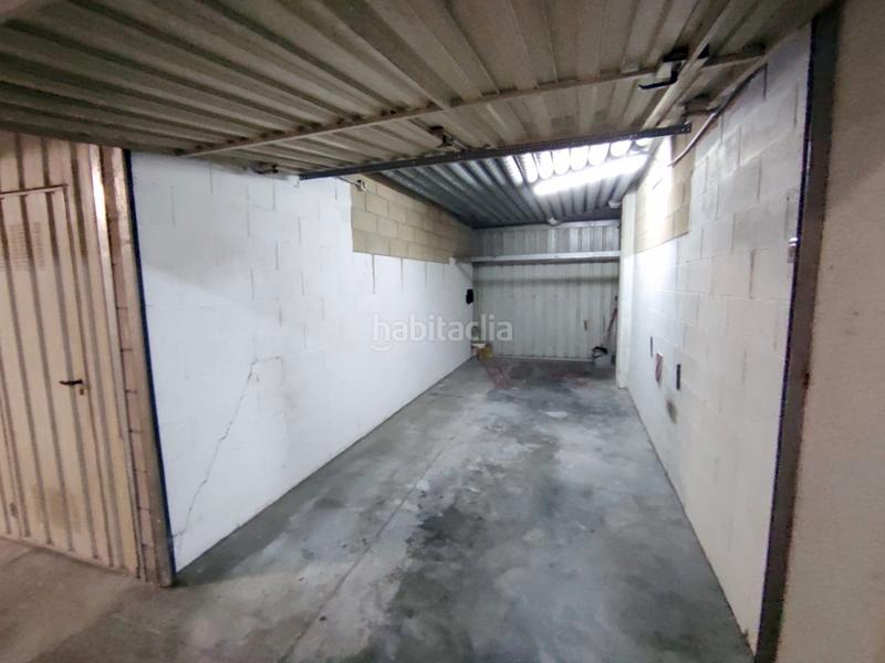 Foto 90159d7f-0ba2-40e2-ad61-704f8b2e75a1. Parking coche se vende garaje cerrado en Ermua