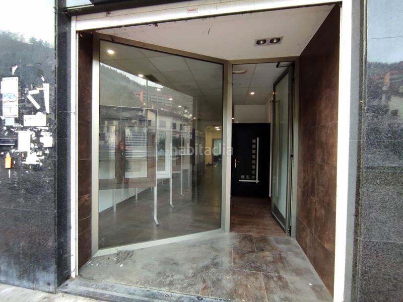 Foto defa7110-4cf5-4461-8eba-e17ecc31c38b. Local commercial dans Ermua