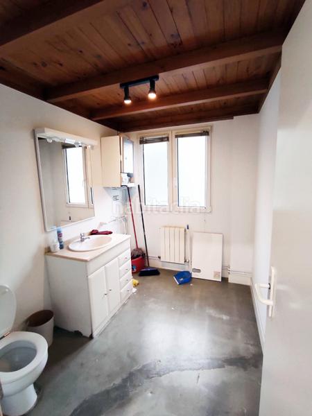 Foto 11a9c65c-9d48-4fdf-89bd-0733232de74a. Lloguer local comercial a Eibar