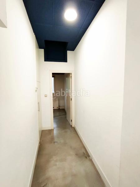 Foto 55d60083-a382-4971-87b3-12bbf49a0850. Lloguer local comercial a Eibar