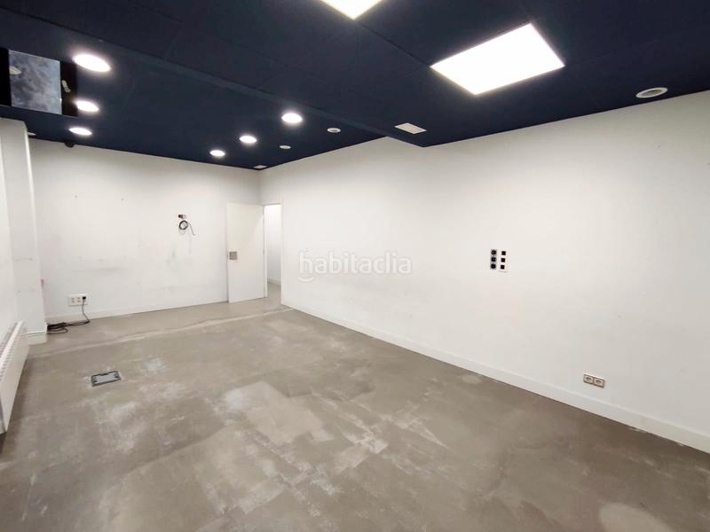 Foto 77b8a60f-0851-498b-a159-ced40f4d0320. Location local commercial dans Eibar