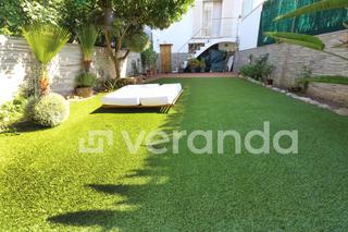 Casa a Centre. Adosada reformada 4 habitacion con jardin