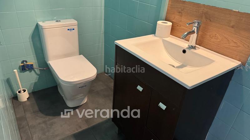 Foto 23f54912-ff24-42fa-b2e6-f57ff5f81e9a. Lloguer local comercial a Casc Antic Ripollet
