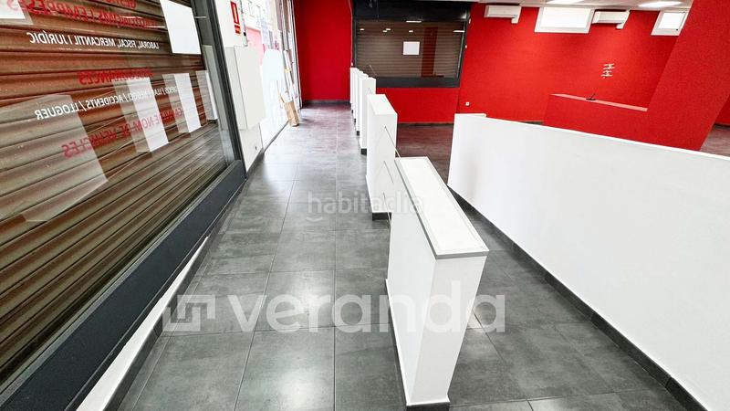 Foto 84522f0e-c35e-41d0-b13c-e98dd6c3561b. Lloguer local comercial a Casc Antic Ripollet