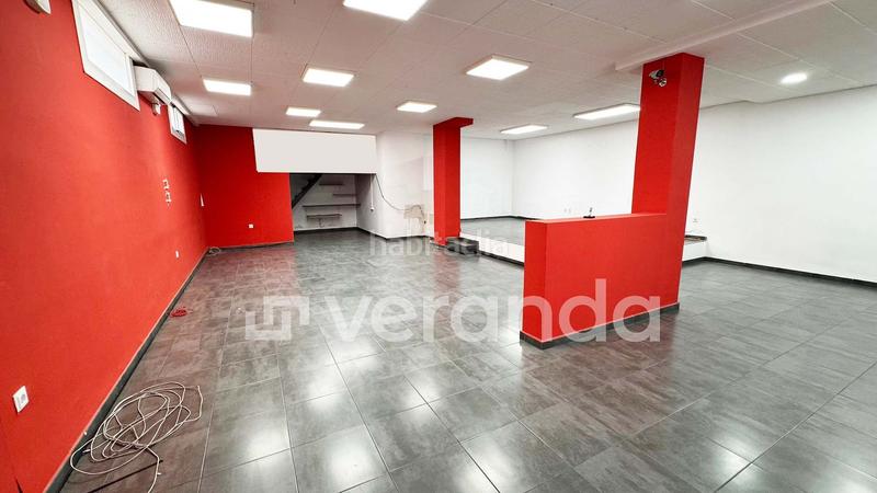 Foto 93a75cd3-2c00-448a-b935-079f780fbc28. Location local commercial dans Casc Antic Ripollet