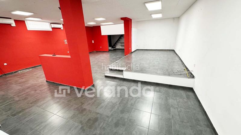 Foto c42ca6b7-82e9-4a28-b614-5b9019ddf9b7. Location local commercial dans Casc Antic Ripollet