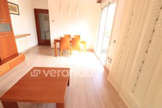 Lloguer Pis a Can Clos-Pinetons. Perfecto. muebles, 3 hab, 2 baños, ctra santiga