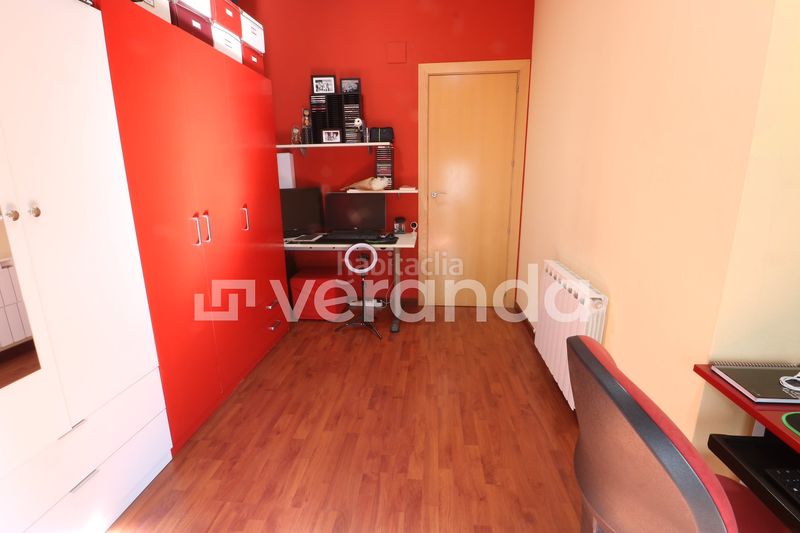 Foto 4b7b33ea-ccaa-47cd-99a7-1cab789a956d. Pis amb calefacció aparcament a Casc Antic Ripollet