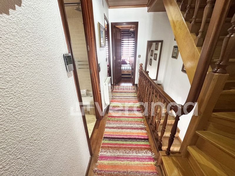 Foto 5905811d-6946-4d29-8d45-4376e51aa4bd. Casa adossada amb calefacció aparcament a Can Clos-Pinetons Ripollet