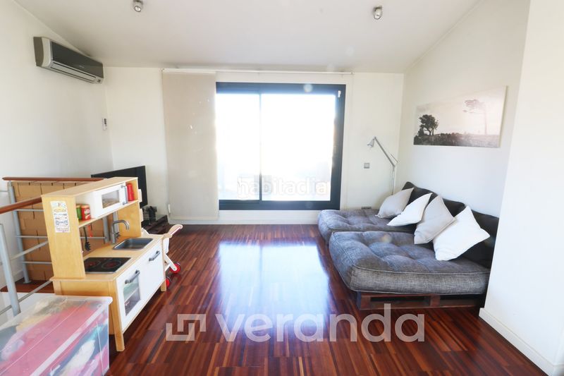 Foto 757ba7bd-7c84-454a-8272-fc65b52f4d8b. Casa adossada amb calefacció a Centre Ripollet