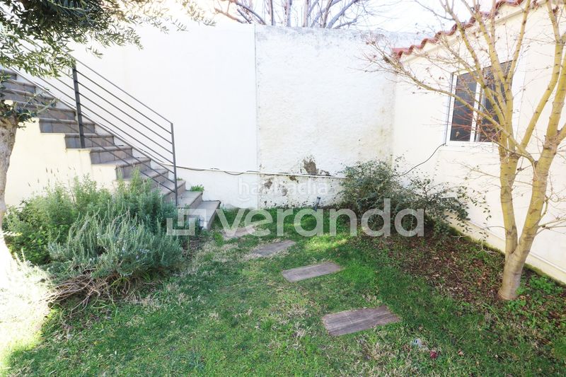 Foto ed4be2c2-a9a9-4761-a4d2-9ea605dc13f3. Casa adossada amb calefacció a Centre Ripollet