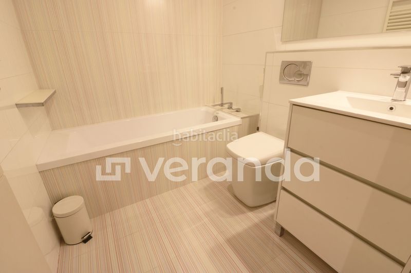 Foto f11d1315-ccf0-493a-a802-354bdd2a0da0. Casa adossada amb calefacció a Centre Ripollet