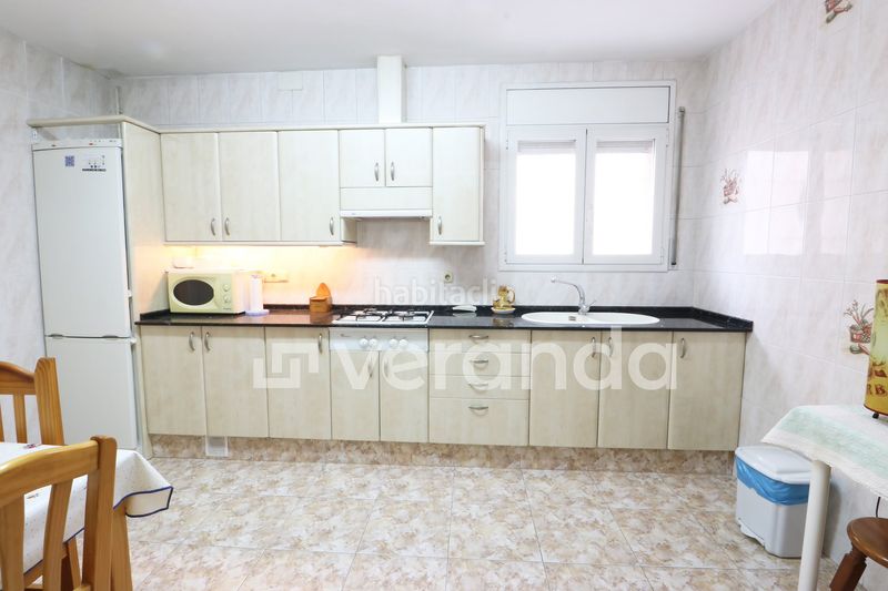 Foto 932e3fe0-0c8d-42d1-b251-3e189a307968. Casa adossada amb aparcament a Centre Ripollet