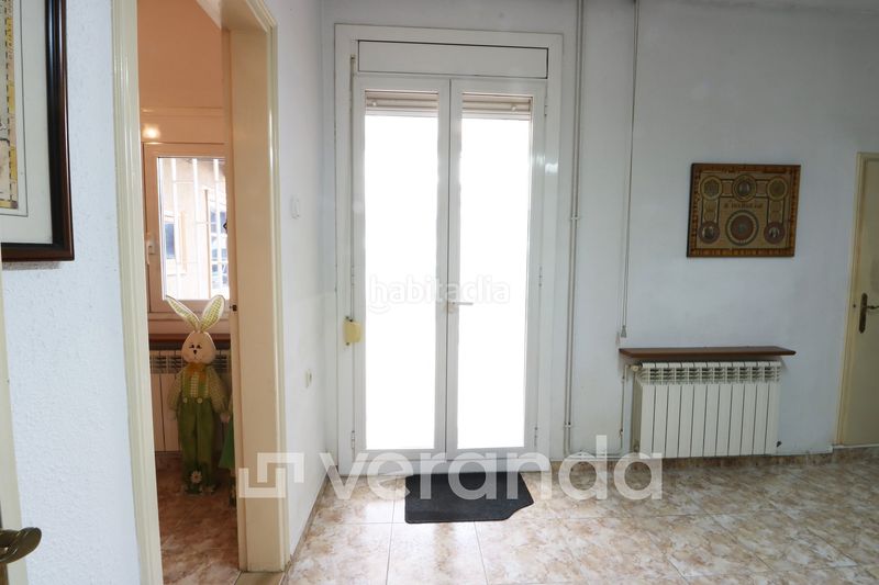 Foto bf3cd592-ae1c-481a-8f5d-23cb4f41b98b. Casa adossada amb aparcament a Centre Ripollet