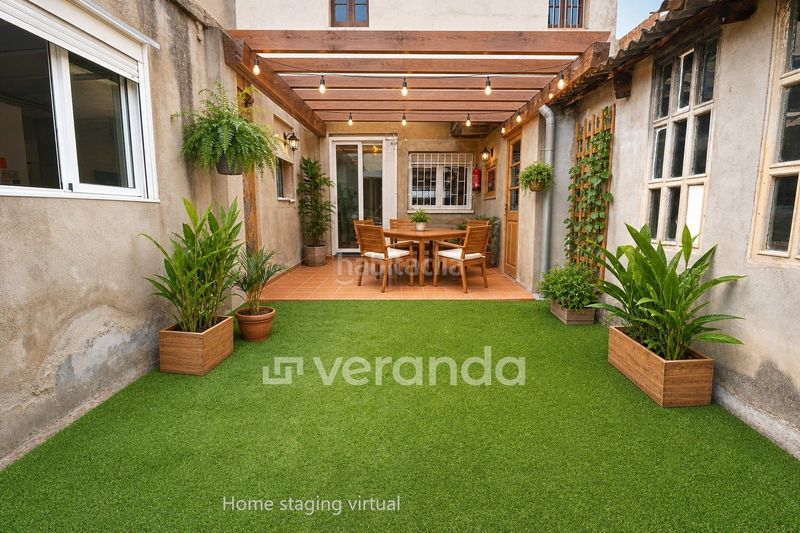 Foto f5e695be-e1bd-43d2-ba60-6b996bb255e4. Casa adossada amb aparcament a Centre Ripollet