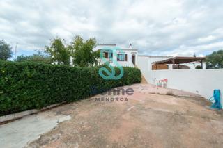 Maison à D&#39;es pont 5. Casa adosada con patio y aparcamiento privado en cala galdana