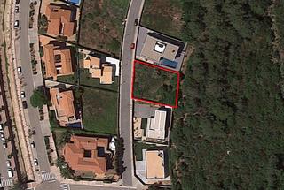 Terreny residencial a Ferreries poble. Solar en zona tranquila y residencial de ferreries