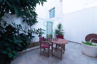 Appartement  Ecònom florit. Planta baja con terraza en ferreries