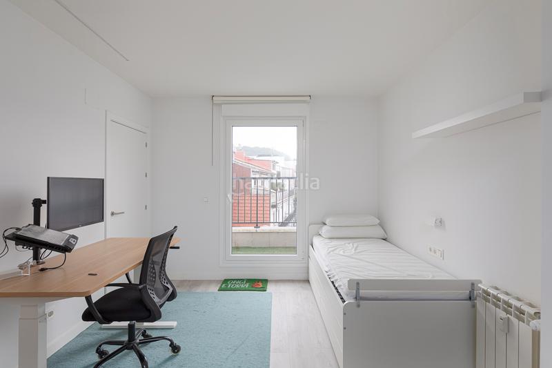 Foto 70eb27f5-cd9b-4e4a-98d3-1887444db71f. Piso Gros en Gros Donostia - San Sebastián