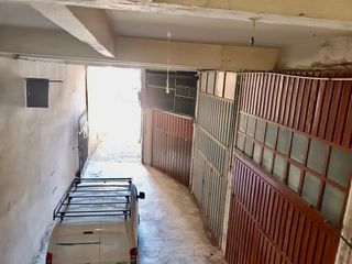 Local Comercial  Ategorrietako galtzada zaharra. Local con varias posibilidades, cerca de la playa de la zurriola