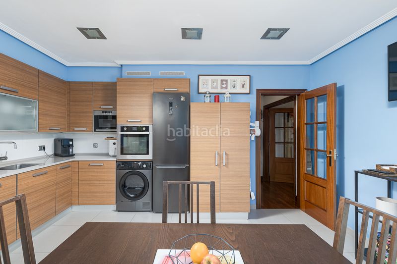 Foto bb5e62a1-d980-49d4-b0fd-9ec05dd6a0c3. Dúplex amb calefacció aparcament a Aiete Donostia - San Sebastián