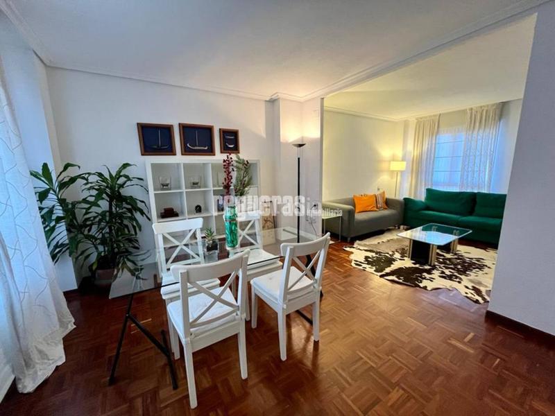 Foto 8fce5d34-adde-40f0-93d8-ab77452496b0. Location appartement avec chauffage dans El Carbayedo - El Quirinal Avilés